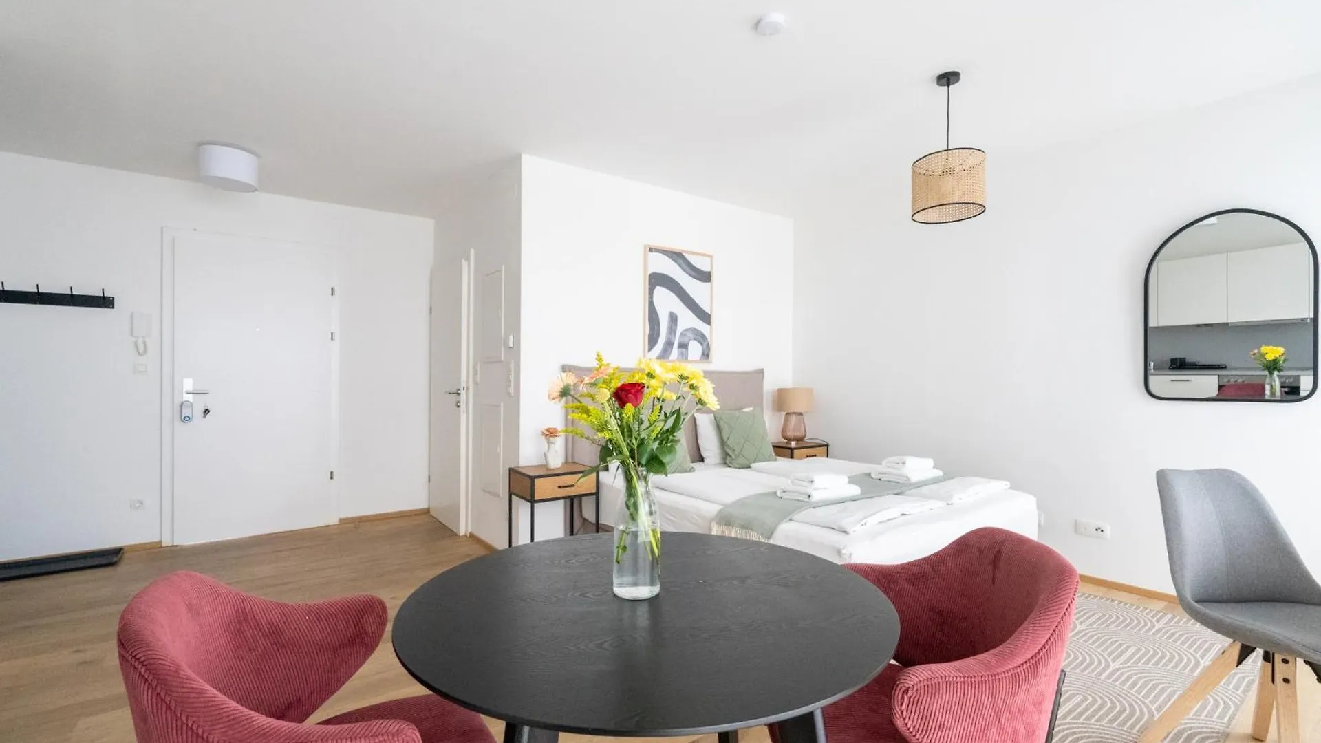 Balcony Bliss Studio By Hm Apartment Vienna Austria